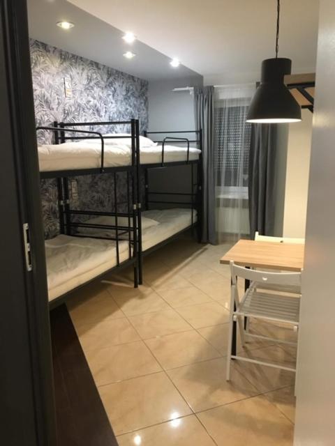 Wygodne Pokoje H16 Hostel Chorzów Εξωτερικό φωτογραφία