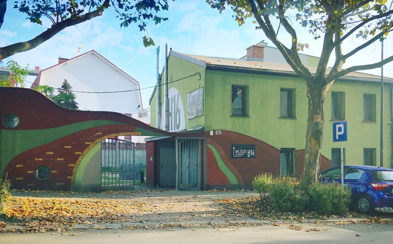 Wygodne Pokoje H16 Hostel Chorzów Εξωτερικό φωτογραφία
